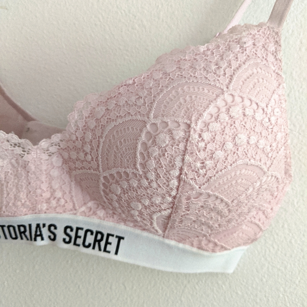 Victoria's Secret Wireless Lounge Pink Lace Bra 32C - Picture 3 of 5